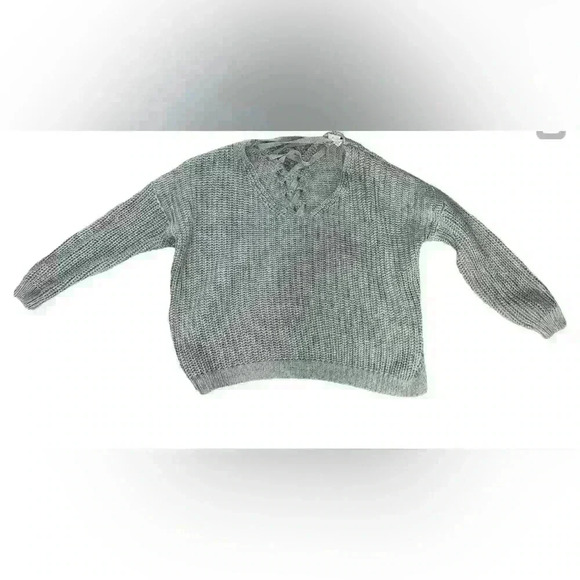 wild flower sweater Size Small Gray V Neck Ribbed Cubbed Comfy - Picture 1 of 7